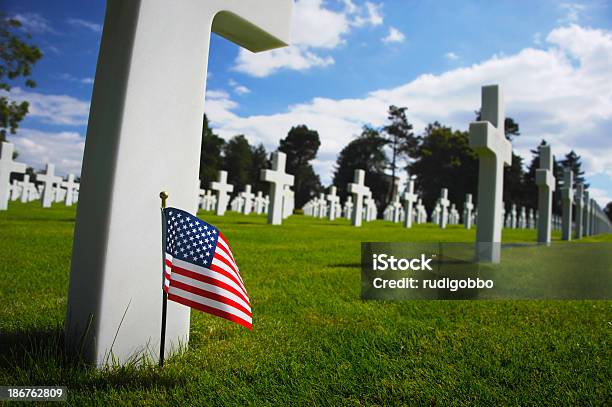 Cemitério Americano - Fotografias de stock e mais imagens de Dia D - Dia D, Memorial, Bandeira dos Estados Unidos da América