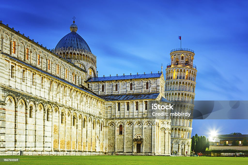Duomo catedral y torre de Pisa, Toscana, Italia - Foto de stock de Aire libre libre de derechos