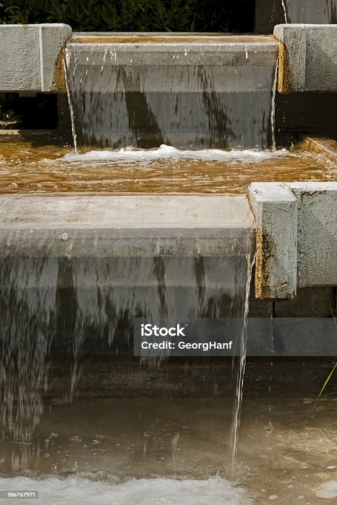 Chute d'eau de la fontaine - Photo de Activités de week-end libre de droits