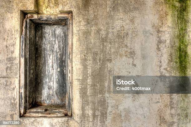 Foto de Janela Velha e mais fotos de stock de Abandonado - Abandonado, Acabado, América do Norte