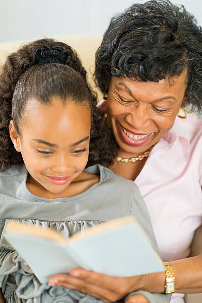 istock Grandmother and Granddaughter 186773046