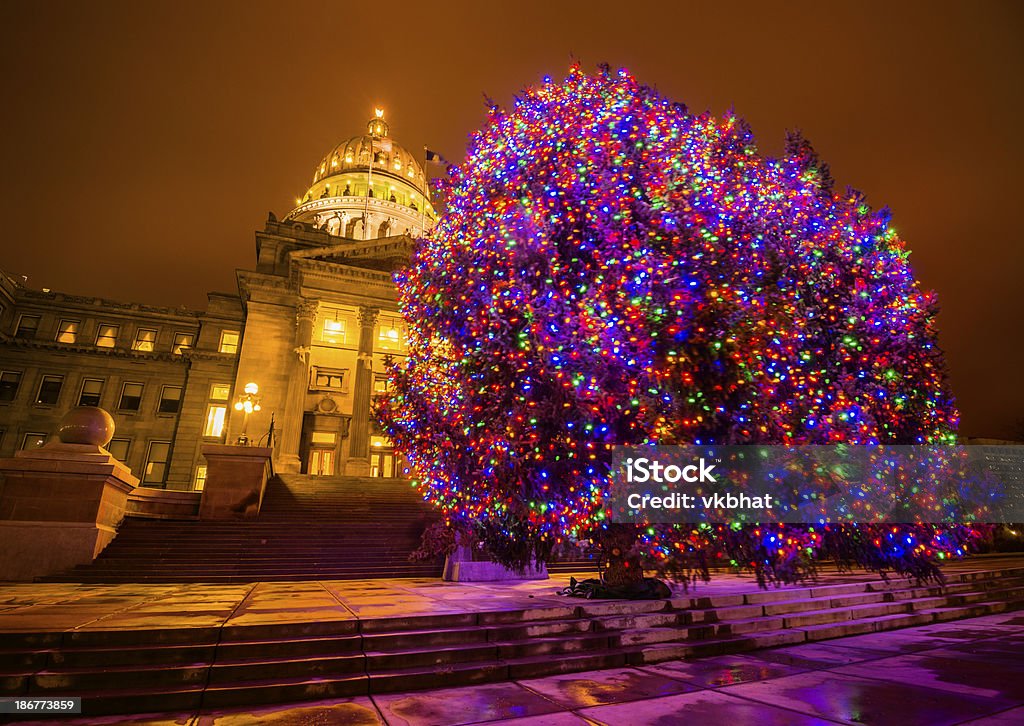 Capitolio estatal de Idaho y árbol de Navidad en Boise - Foto de stock de Idaho libre de derechos