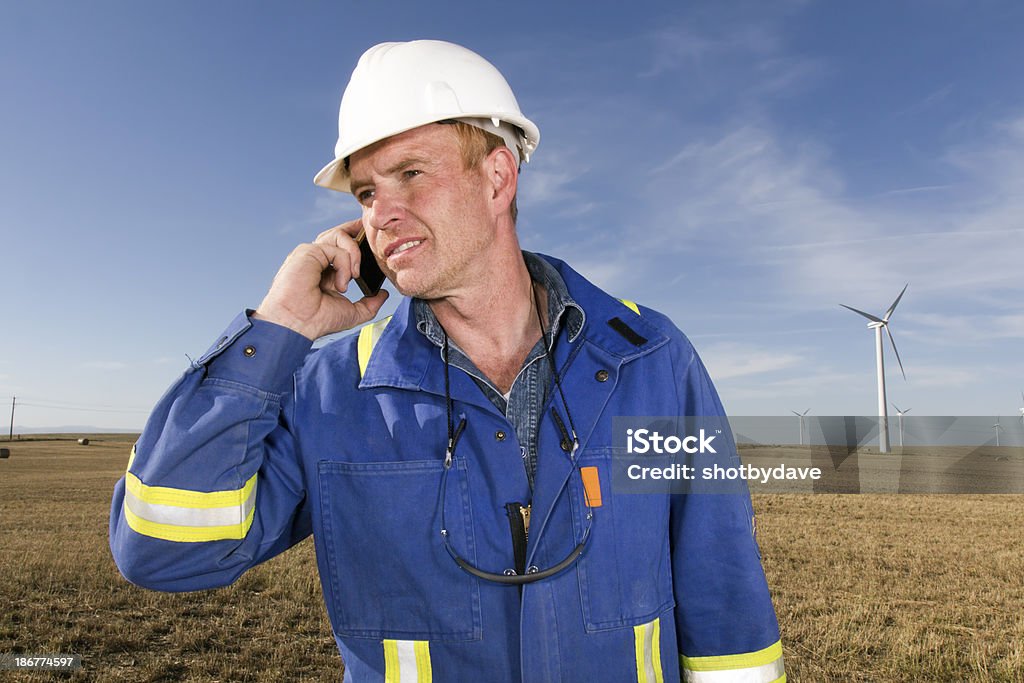Windenergie Arbeiter auf dem Telefon - Lizenzfrei Am Telefon Stock-Foto