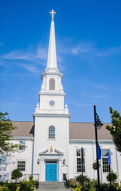 istock New England Colonial Church 186774679