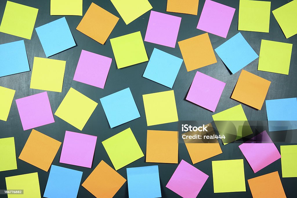 Bright Post-it note - Foto stock royalty-free di Alfabeto