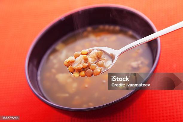 La Sopa De Lentejas Foto de stock y más banco de imágenes de Alimento - Alimento, Alimentos cocinados, Comida gourmet