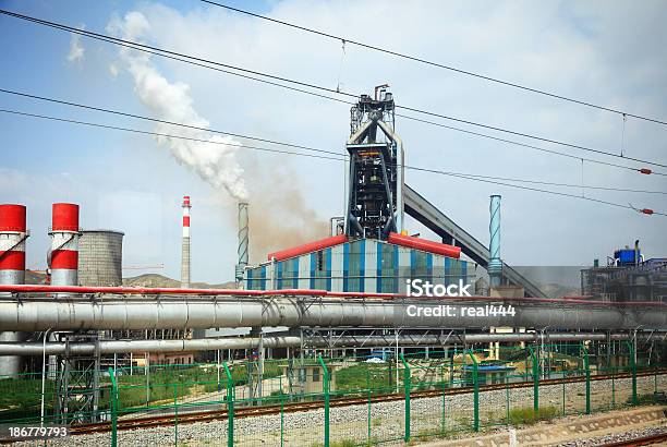 Lotes De Humo Foto de stock y más banco de imágenes de Azul - Azul, Bomba de aire, Cambio climático