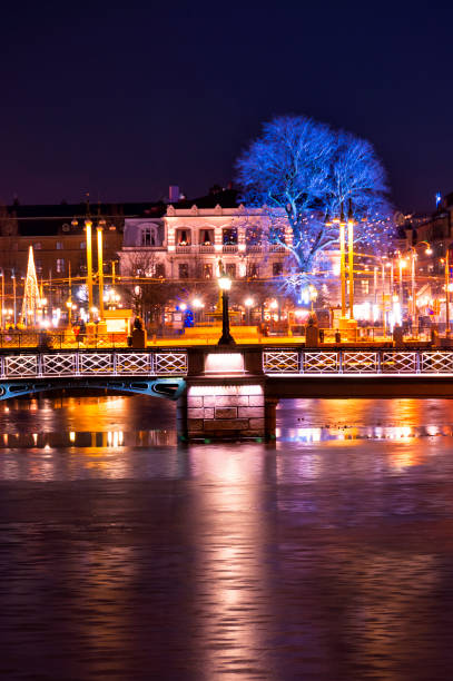 brunnsparken, gotemburgo - gothenburg city urban scene illuminated - fotografias e filmes do acervo