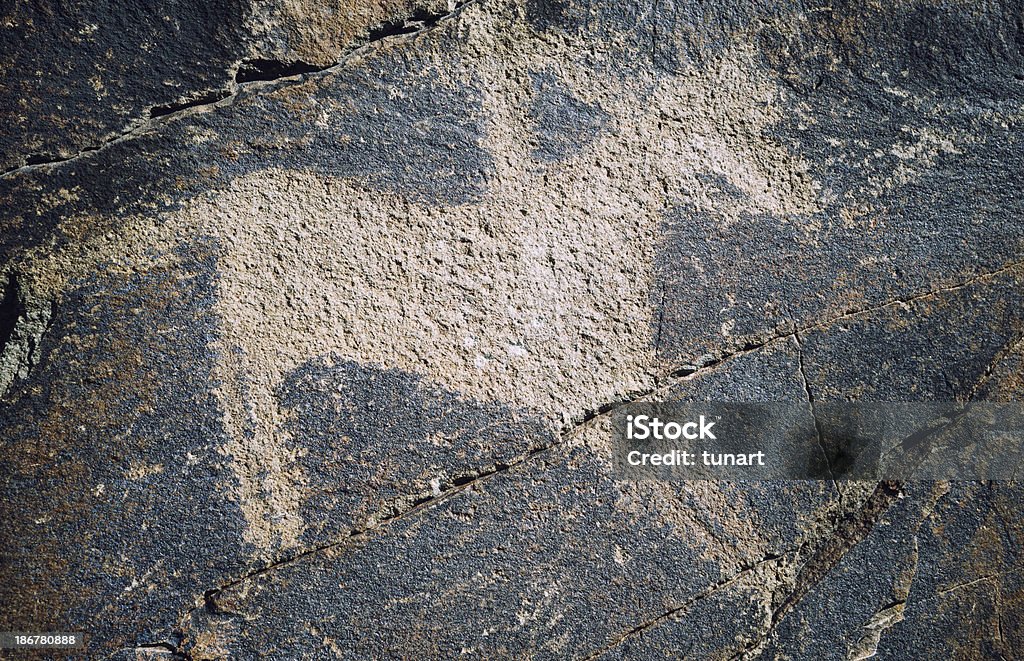 Pétroglyphes anciens, Tamgaly, au Kazakhstan - Photo de Antique libre de droits