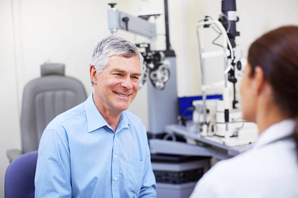istock Giving advice on eye care 186783456
