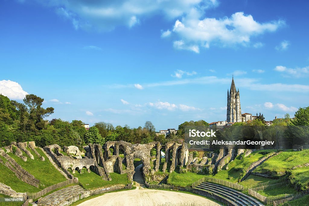 Ruinen des römischen Amphitheaters in Saintes Poitou-Charente - Lizenzfrei Alt Stock-Foto