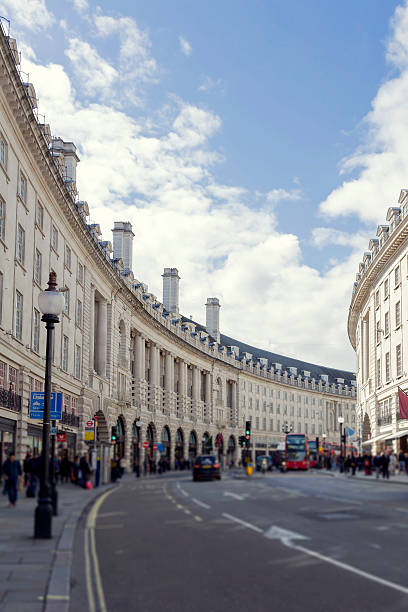 londres regent street - architecture travel destinations vertical outdoors imagens e fotografias de stock