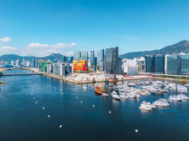 �観塘、観塘、カイタック、香港の台風シェルターの眺め - kowloon bay ストックフォトと画像