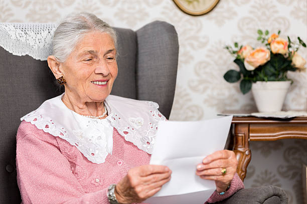 istock Portrait senior woman 186785687