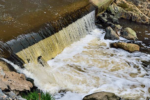 big thompson river dam - big thompson river stock-fotos und bilder