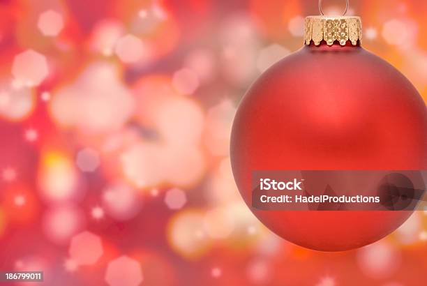 Decorazione Di Natale Con Sfondo Bokeh - Fotografie stock e altre immagini di Arredamento - Arredamento, Bianco, Brillante