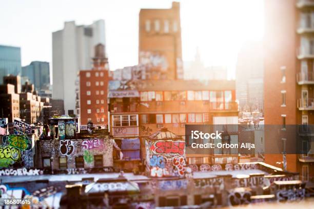 屋根付きグラフィティ - ニューヨーク市のストックフォトや画像を多数ご用意 - ニューヨーク市, グラフィティ, ヒップホップカルチャー
