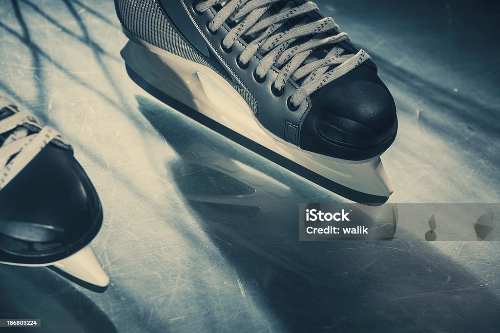 Patines de hielo - Foto de stock de Hockey sobre hielo libre de derechos