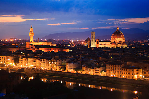 istock Italy, Tuscany, Florence, cityscape, night 186804910