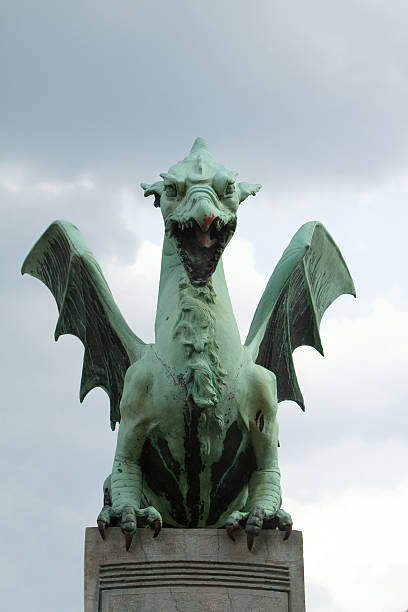 istock Dragon Sculpture in Ljubljana 186805021