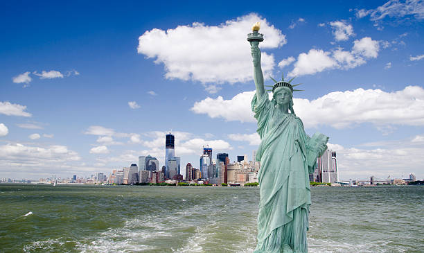 istock New York Statue of Liberty 186805113