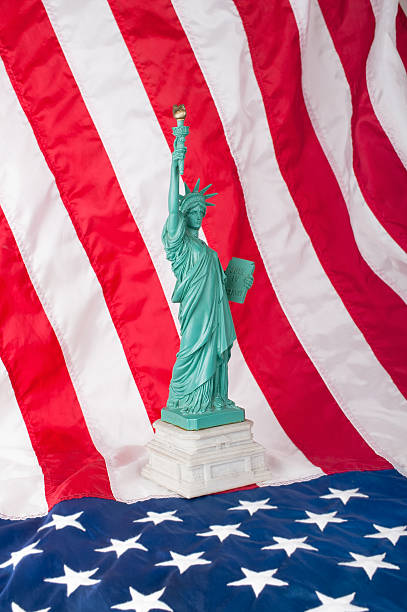 istock Statue of Liberty 186805397