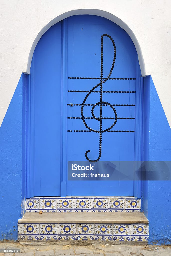 Porta con ornamenti - Foto stock royalty-free di Africa