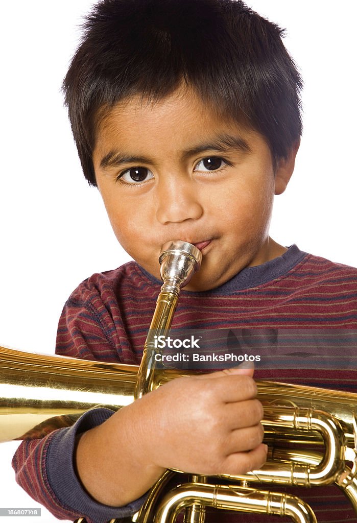 Menino jogando bronze Horn - Foto de stock de Latino-americano royalty-free