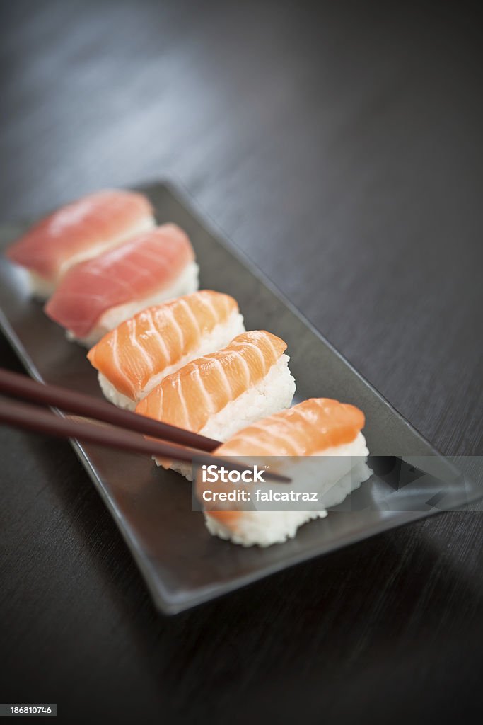 Sushi de salmón - Foto de stock de Alimento libre de derechos