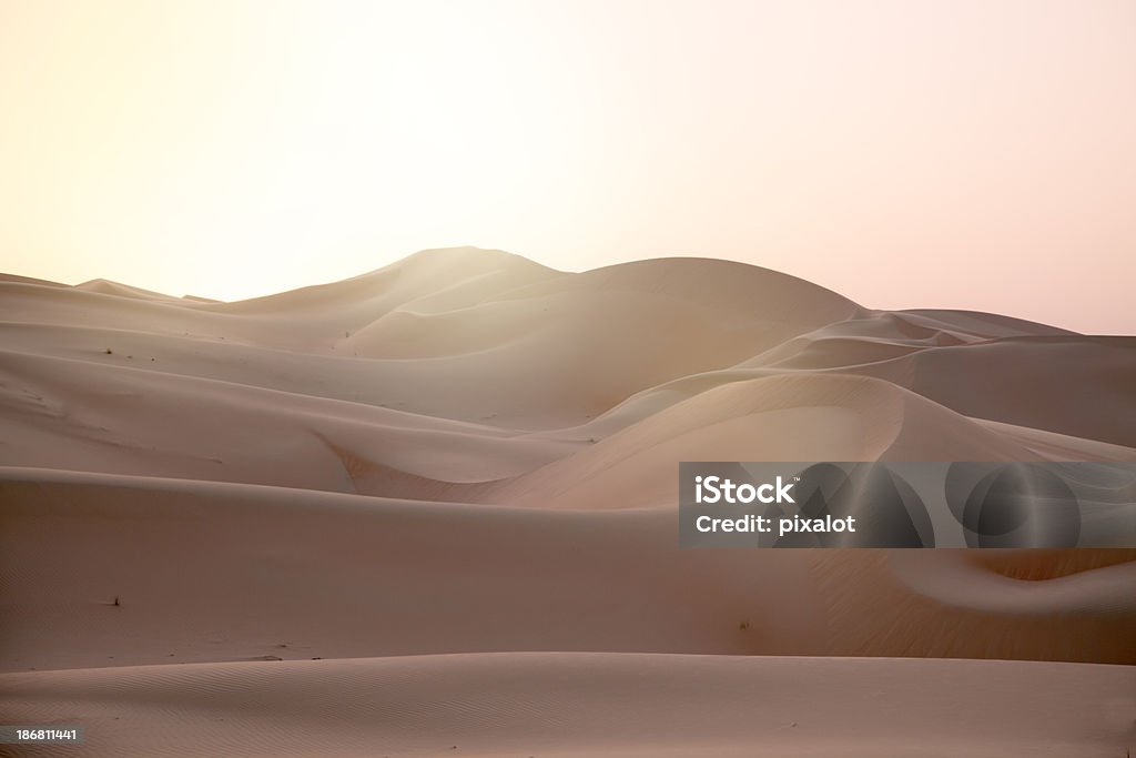 Pôr-do-sol no deserto - Foto de stock de Areia royalty-free