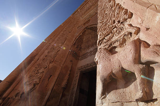 istock Gate of Ishak Pasha Palace, Agri, Turkey 186812559