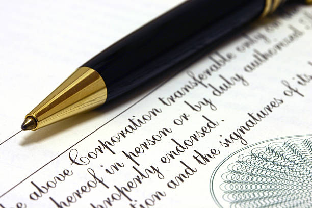 Handwritten Norwegian text abstract - Nyheter