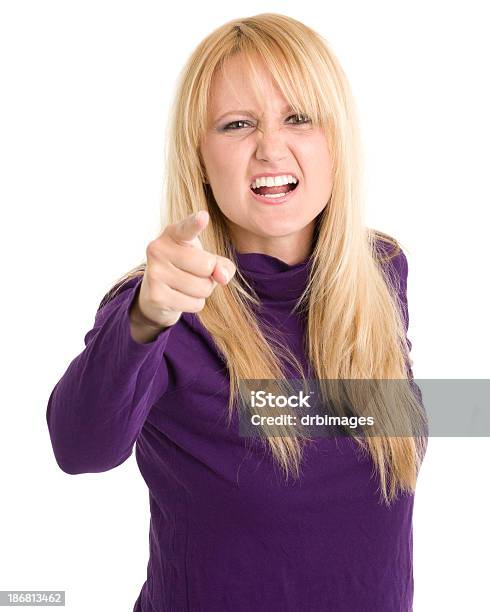 怒っている女性はカメラを指す - 1人のストックフォトや画像を多数ご用意 - 1人, いじめ, 指差す