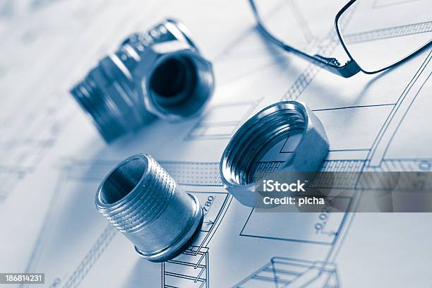 Disegni Di Costruzione E Plumbings - Fotografie stock e altre immagini di Acciaio - Acciaio, Affari, Attrezzatura