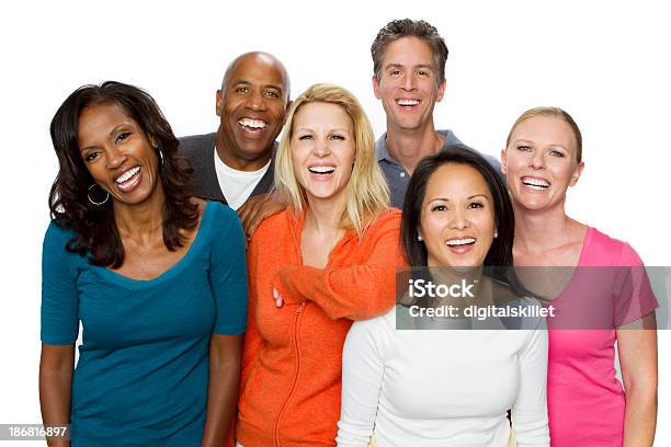 Große Gruppe Von Menschen Stockfoto und mehr Bilder von Menschengruppe - Menschengruppe, Multikulturelle Gruppe, Weißer Hintergrund