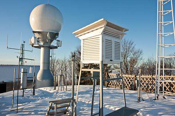 clima de equipo - barometer meteorology gauge forecasting fotografías e imágenes de stock