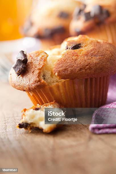 Pastelaria Imagens Muffin - Fotografias de stock e mais imagens de Bolo - Sobremesa - Bolo - Sobremesa, Comida, Comida Doce