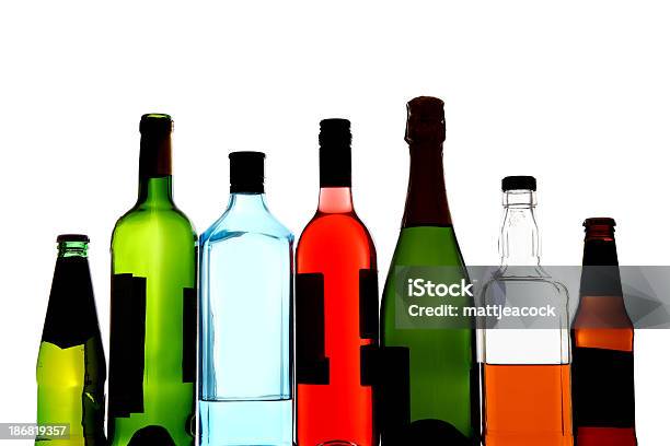 アルコール飲料 - 瓶のストックフォトや画像を多数ご用意 - 瓶, アルコール依存症, アルコール飲料