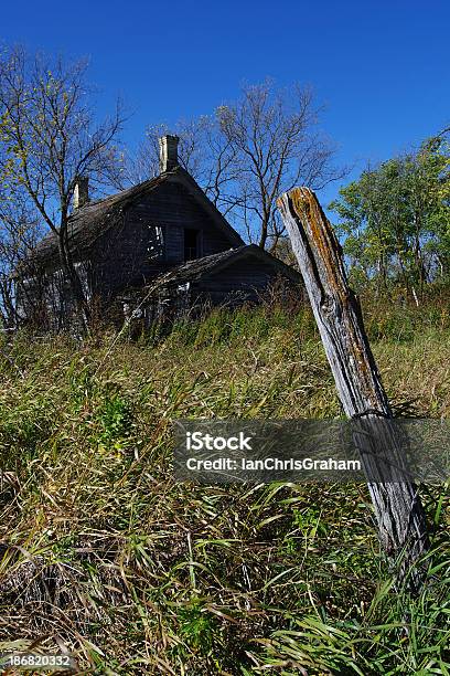 Melhor Dias - Fotografias de stock e mais imagens de Abandonado - Abandonado, Canadá, Casa