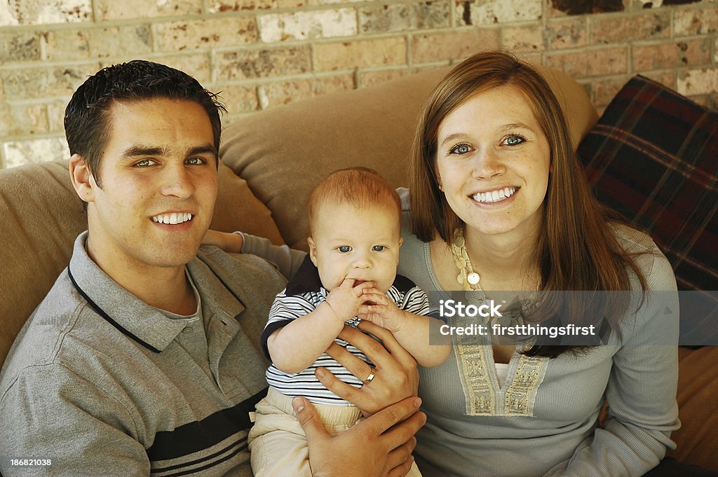 幸せな家族 - 赤ちゃんのロイヤリティフリーストックフォト