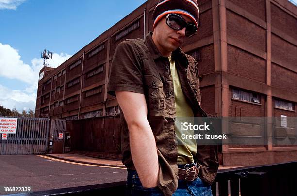 La Vida Urbana Foto de stock y más banco de imágenes de Aburrimiento - Aburrimiento, Adolescencia, Adolescente