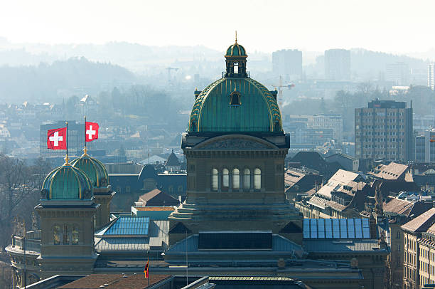 federal palacio de suiza - berne swiss culture parliament building switzerland fotografías e imágenes de stock