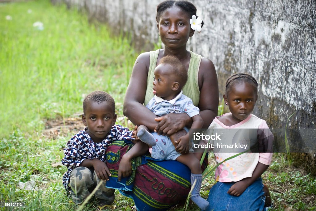 Famille africaine - Photo de Adulte libre de droits