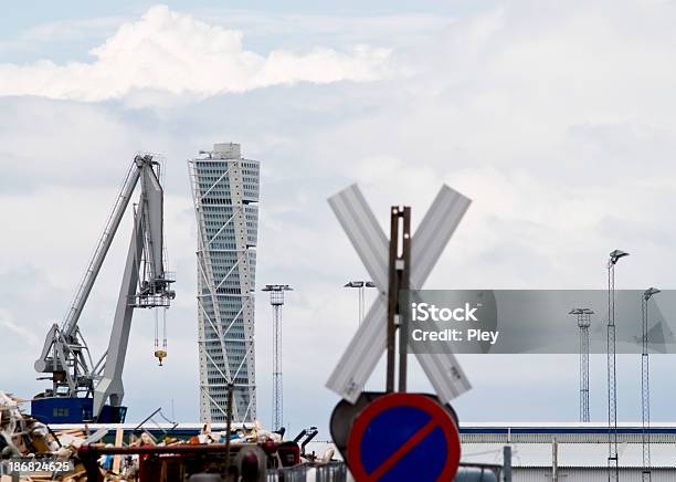 Foto de Cidade Industrial e mais fotos de stock de Apartamento - Apartamento, Arquitetura, Céu - Fenômeno natural