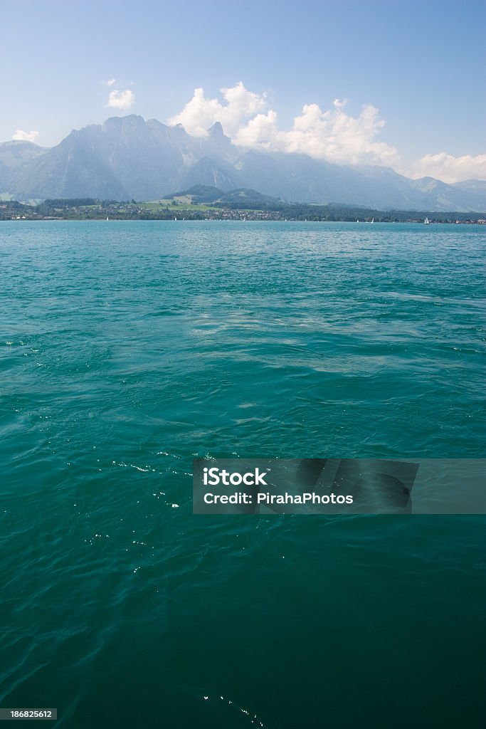 Lago di Thun - Foto stock royalty-free di Acqua
