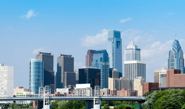 istock Philadelphia skyline on a day 186827952
