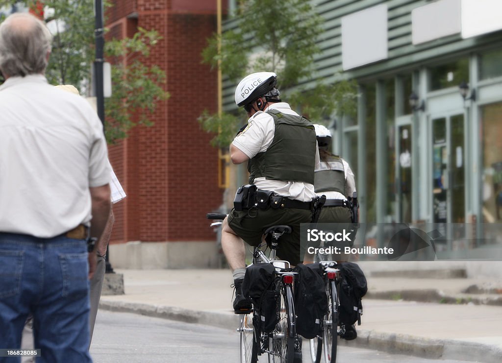 Polícia de bicicleta - Foto de stock de Ciclismo royalty-free
