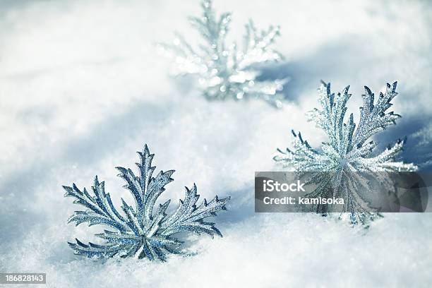 Snowflakes In 인공눈 0명에 대한 스톡 사진 및 기타 이미지 - 0명, 겨울, 공휴일