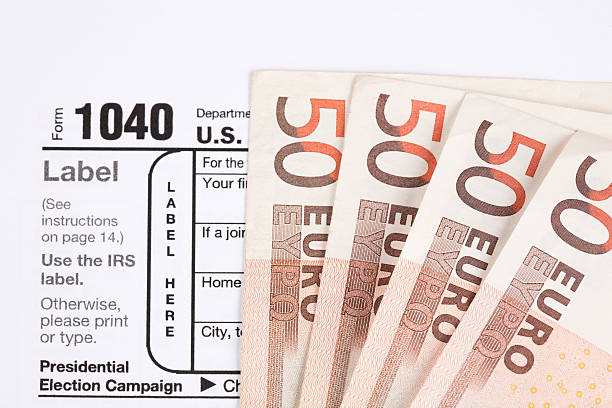 istock Income tax return 186828495