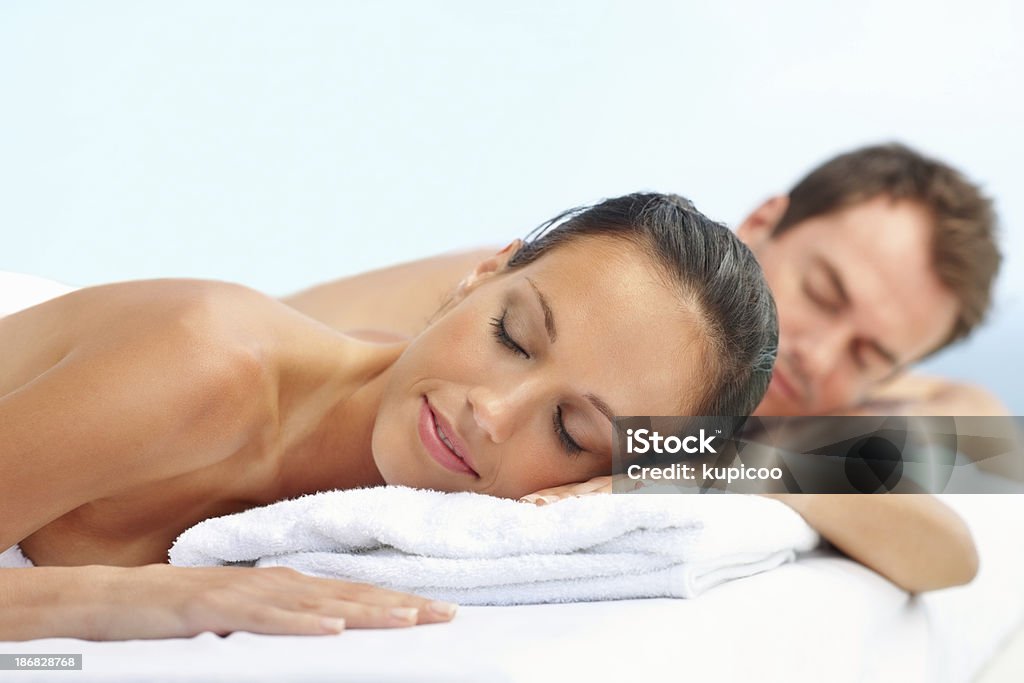 Casal deitado no spa - Royalty-free 30-39 Anos Foto de stock